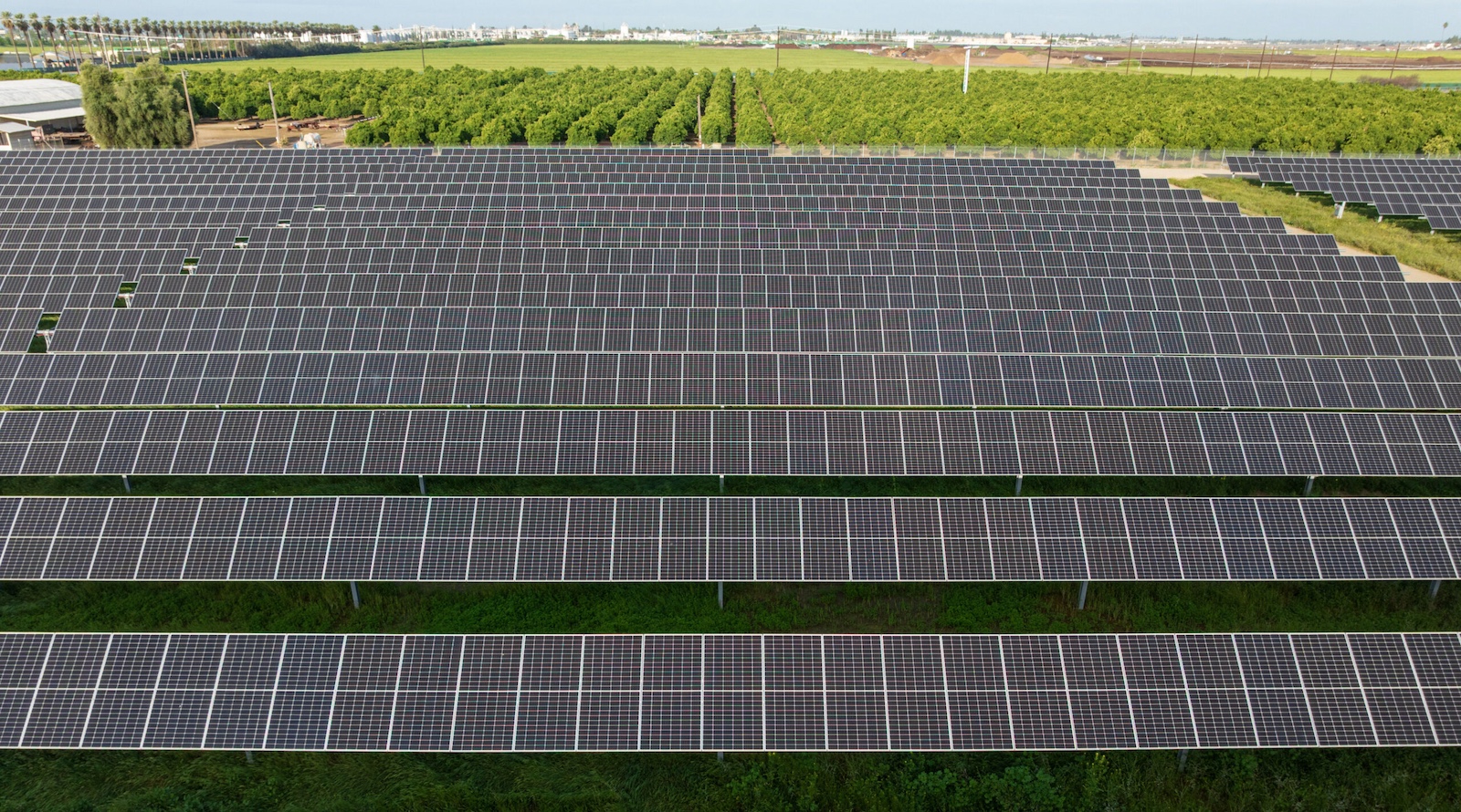 Generate single title from this title Large Solar Power + Energy Storage Projects Completed at Fresno Department of Public Utilities in 70 -100 characters. And it must return only title i dont want any extra information or introductory text with title e.g: " Here is a single title:"